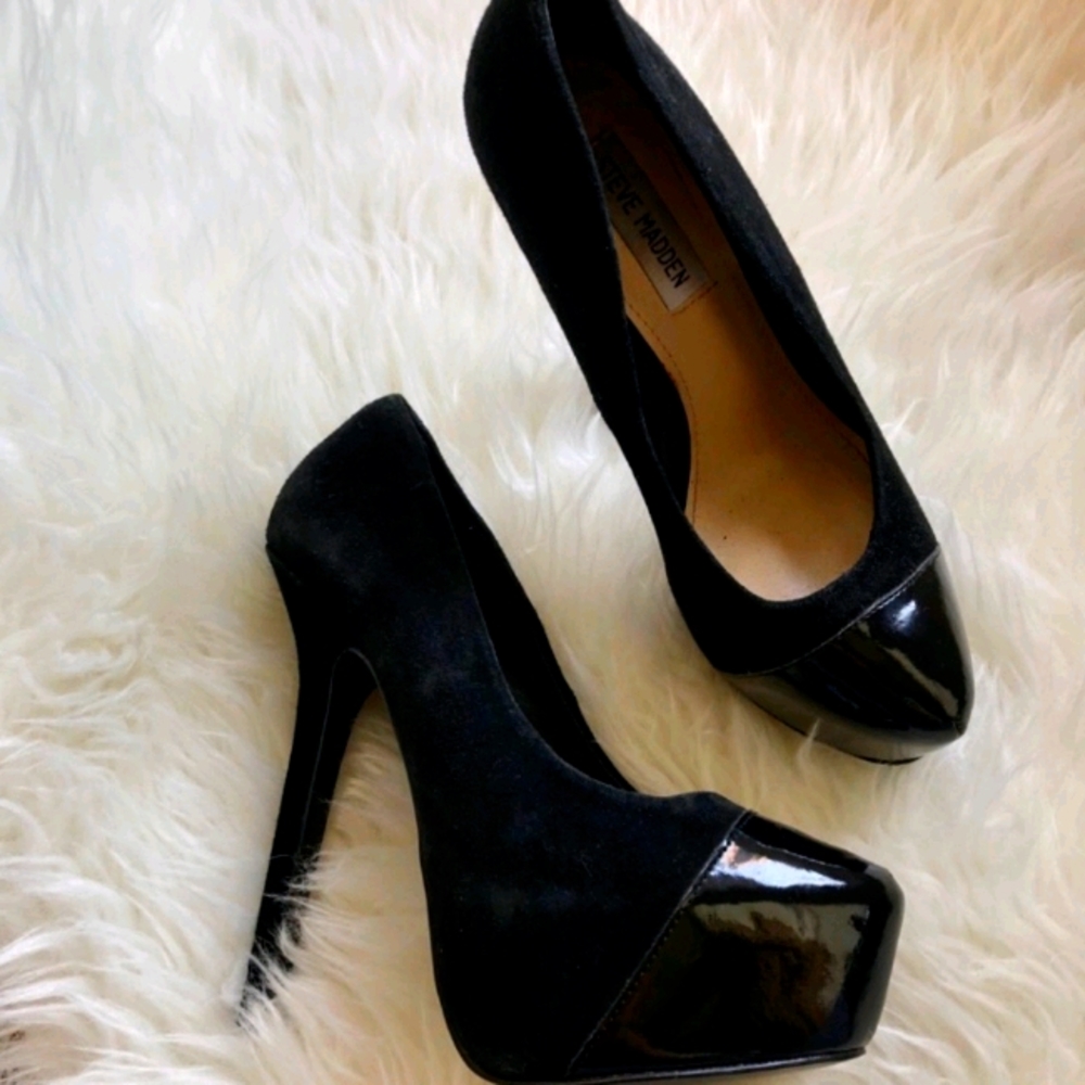 Steve Madden black high heel platform shoes